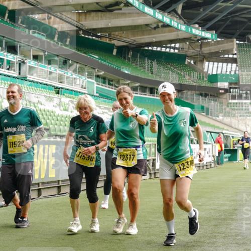 13.09.2026 - 21. swb-Marathon Bremen Michael Burmester http://msf.ph/oto/10426757 13.09.2026 10:49:58 Laufen im Stadion 10413, 10627, 10667, 10710, 10754, 11031, 11254, 11266, 11541, 11712, 11780, 11851, 11942, 11980, 12440, 10161, 10202, 10242, 10349, 10430, 10472, 10524, 10535, 10651, 10895, 10933, 10970, 11050, 11181, 11244, 11296, 11309, 11367, 11457, 11529, 11530, 11546, 11573, 11574, 11579, 11639, 11675, 11709, 11760, 11821, 12153, 12177, 12178 meine-sportfotos.de
