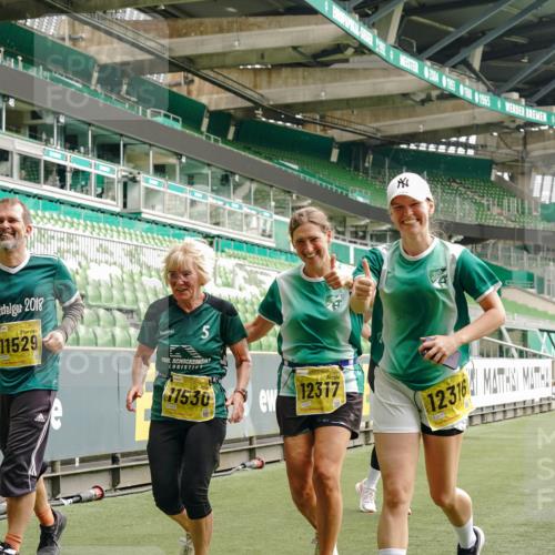 13.09.2026 - 21. swb-Marathon Bremen Michael Burmester http://msf.ph/oto/10426765 13.09.2026 10:49:59 Laufen im Stadion 10413, 10627, 10667, 10710, 10754, 11031, 11254, 11266, 11541, 11712, 11780, 11851, 11942, 11980, 12440, 10161, 10202, 10242, 10349, 10430, 10472, 10524, 10535, 10651, 10895, 10933, 10970, 11050, 11181, 11244, 11296, 11309, 11367, 11457, 11529, 11530, 11546, 11573, 11574, 11579, 11639, 11675, 11709, 11760, 11821, 12153, 12177, 12178 meine-sportfotos.de