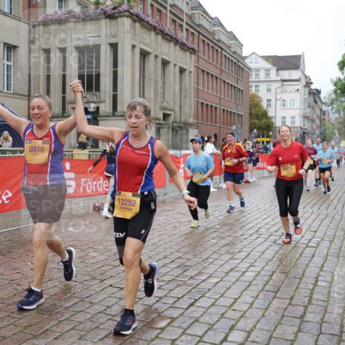 13.09.2026 - Kiel Lauf Yannick Fuchs http://msf.ph/oto/10426793 13.09.2026 11:05:12 Ziel 1186, 2142, 2308, 3159, 4262, 5002, 5021, 7860, 8124, 9605, 10003, 11094, 711, 1056, 1228, 1289, 1431, 1861, 2093, 2804, 4211, 4391, 5021, 5963, 6393, 6443, 6752, 8149, 8697, 9330, 9647, 9815, 9818, 10016, 10138, 10217, 10484, 10593, 10679, 11906, 11948, 12252, 12406, 12438, 12472, 1476, 1491, 2070, 2365, 3122, 3284, 3421, 5909, 6447, 7386, 7716, 7899, 8334, 8949, 10133, 11160, 11341, 4200, 4758, 4759, 8697, 8950, 8951, 9667, 12826 meine-sportfotos.de