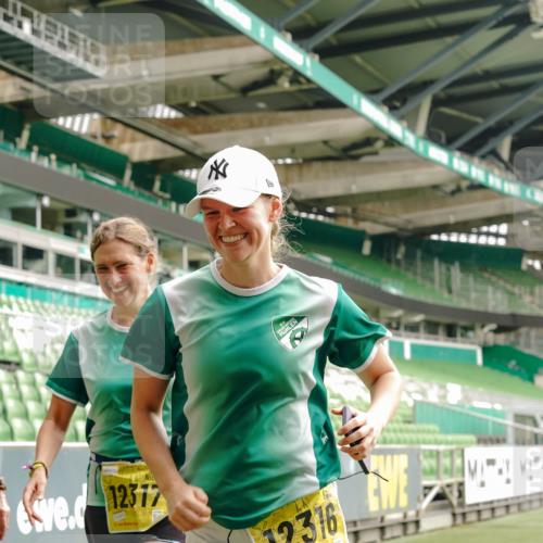 13.09.2026 - 21. swb-Marathon Bremen Michael Burmester http://msf.ph/oto/10426804 13.09.2026 10:50:00 Laufen im Stadion 10413, 10627, 10667, 10710, 10754, 11031, 11254, 11266, 11541, 11712, 11780, 11851, 11942, 11980, 12440, 10161, 10202, 10242, 10349, 10472, 10524, 10535, 10651, 10895, 10933, 10970, 11050, 11181, 11244, 11296, 11309, 11367, 11457, 11529, 11530, 11546, 11573, 11574, 11579, 11639, 11675, 11709, 11760, 11821, 12153, 12177, 12178 meine-sportfotos.de