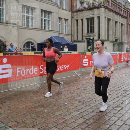 13.09.2026 - Kiel Lauf Yannick Fuchs http://msf.ph/oto/10426864 13.09.2026 11:05:21 Ziel 1476, 2070, 3122, 3159, 3284, 6447, 7386, 7716, 7860, 8124, 8949, 10133, 11094, 11160, 11341, 1056, 1186, 1861, 2093, 2142, 2308, 2804, 4211, 4262, 4391, 5002, 5021, 6393, 6443, 8149, 9330, 9605, 9647, 10003, 10138, 10217, 10484, 10679, 11906, 11948, 12406, 12472, 1491, 2365, 3352, 3421, 4979, 5888, 5909, 5954, 6162, 7899, 8334, 9480, 9589, 9747, 10599, 11618, 12012, 711, 1228, 1289, 1431, 5963, 6443, 6752, 8697 meine-sportfotos.de