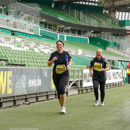 13.09.2026 - 21. swb-Marathon Bremen Michael Burmester http://msf.ph/oto/10426869 13.09.2026 10:50:09 Laufen im Stadion 10413, 10573, 10627, 10667, 10710, 10754, 11031, 11254, 11266, 11541, 11712, 11780, 11851, 11942, 11980, 12440, 10161, 10349, 10472, 10535, 10651, 10895, 10933, 10970, 11050, 11181, 11244, 11296, 11309, 11367, 11457, 11529, 11530, 11546, 11573, 11574, 11579, 11639, 11675, 11709, 11760, 11821, 12157, 12177, 12178 meine-sportfotos.de