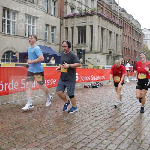 13.09.2026 - Kiel Lauf Yannick Fuchs http://msf.ph/oto/10426918 13.09.2026 11:05:29 Ziel 1476, 1491, 2070, 2365, 3122, 3284, 3352, 3421, 5888, 5909, 5954, 6447, 7386, 7716, 7899, 8334, 8949, 9480, 9589, 9747, 10133, 11160, 11341, 1186, 2093, 2142, 2308, 3159, 3284, 4262, 4391, 5002, 5021, 6393, 6447, 7860, 8124, 8149, 8949, 9330, 9605, 9647, 10003, 10138, 10679, 11094, 11341, 2959, 4058, 4148, 4153, 4764, 4979, 5526, 6162, 6668, 8323, 8498, 8879, 9279, 10386, 10557, 10599, 11049, 11618, 12012, 12233, 1056, 1861, 2093, 2804, 4211, 4391, 6393, 6443, 8149 meine-sportfotos.de