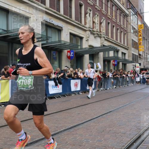 13.09.2026 - 21. swb-Marathon Bremen Strokosch-Dieckow http://msf.ph/oto/10426938 13.09.2026 13:06:49 Ziel 749, 1540, 1863, 3794, 3973, 4808, 6053, 7636, 7876, 8888, 8980, 9708, 9927, 508, 521, 788, 1009, 1770, 1921, 2832, 3127, 3910, 4574, 4777, 5238, 6784, 6951, 8580, 8888 meine-sportfotos.de