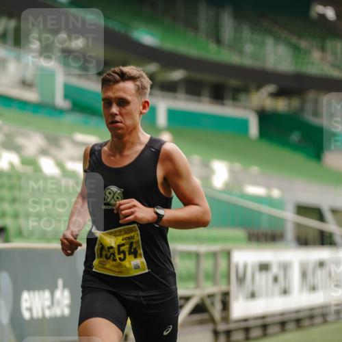 13.09.2026 - 21. swb-Marathon Bremen Michael Burmester http://msf.ph/oto/10426941 13.09.2026 10:17:31 Laufen im Stadion 10597, 12272, 12457, 12458, 13501, 13504, 13510, 13515, 13517, 13522, 13542, 13547, 13554, 13561, 13567, 13569, 13571, 13572, 13576, 13579, 13602, 13603, 13604, 13623, 13630, 13635, 13643 meine-sportfotos.de