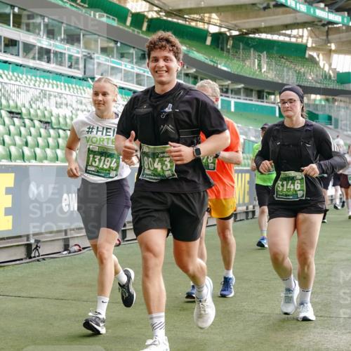 13.09.2026 - 21. swb-Marathon Bremen Michael Burmester http://msf.ph/oto/10427033 13.09.2026 13:25:29 Laufen im Stadion 202, 213, 294, 505, 530, 543, 548, 645, 723, 739, 752, 815, 818, 966, 1283, 1410, 1443, 1459, 1463, 1471, 1487, 1491, 1504, 1515, 1530, 1561, 1618, 1744, 1828, 1830, 1944, 1953, 2058, 2059, 2095, 2211, 2252, 2267, 2271, 2298, 2308, 2312, 2323, 2354, 2382, 2384, 2483, 2497, 2506, 2508, 2554, 2558, 2571, 2591, 2644, 2656, 2675, 2752, 2762, 2776, 2833, 2878, 2896, 2970, 2981, 3005, 3047, 3062, 3097, 3142, 3172, 3211, 3259, 3298, 3306, 3312, 3329, 3359, 3381, 3390, 3433 meine-sportfotos.de