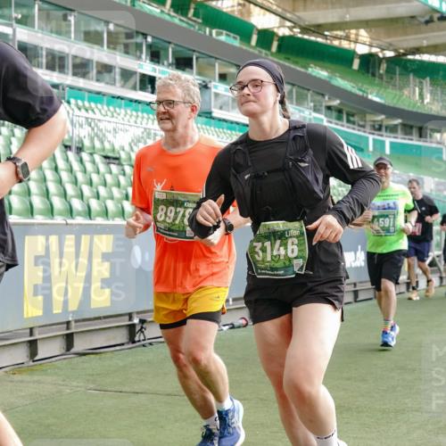 13.09.2026 - 21. swb-Marathon Bremen Michael Burmester http://msf.ph/oto/10427063 13.09.2026 13:25:31 Laufen im Stadion 202, 213, 294, 505, 530, 543, 548, 645, 723, 739, 752, 815, 818, 966, 1283, 1410, 1443, 1459, 1463, 1471, 1487, 1491, 1504, 1515, 1530, 1561, 1618, 1744, 1828, 1830, 1944, 1953, 2058, 2059, 2095, 2211, 2267, 2271, 2298, 2308, 2312, 2323, 2354, 2382, 2384, 2483, 2497, 2506, 2508, 2554, 2558, 2571, 2591, 2644, 2656, 2675, 2752, 2762, 2776, 2833, 2878, 2896, 2970, 2981, 3005, 3047, 3062, 3097, 3142, 3172, 3211, 3259, 3298, 3306, 3312, 3329, 3359, 3381, 3390, 3433 meine-sportfotos.de