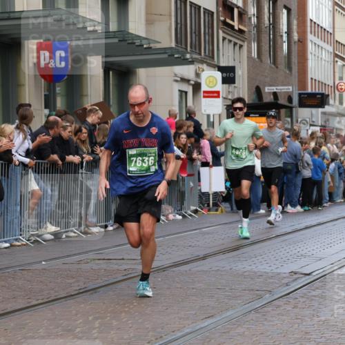 13.09.2026 - 21. swb-Marathon Bremen Strokosch-Dieckow http://msf.ph/oto/10427101 13.09.2026 13:06:58 Ziel 1540, 1863, 2706, 3043, 3118, 4743, 4808, 6053, 7636, 7876, 8060, 8098, 8980, 9927, 508, 521, 749, 788, 1009, 3127, 3794, 3910, 3973, 4574, 5238, 6784, 6951, 8580, 8888, 9708 meine-sportfotos.de