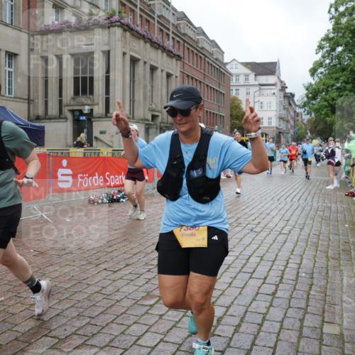 13.09.2026 - Kiel Lauf Yannick Fuchs http://msf.ph/oto/10427117 13.09.2026 11:05:55 Ziel 1359, 2959, 3475, 4058, 4148, 4153, 4392, 4764, 4980, 5187, 5526, 5756, 5925, 6307, 6668, 6823, 7942, 8295, 8323, 8452, 8498, 8879, 9016, 9279, 9757, 10386, 10557, 10830, 11049, 11218, 12133, 12356, 12646, 12647, 12649, 1476, 1491, 2070, 2365, 3122, 3352, 3421, 4979, 5888, 5909, 5954, 6162, 6668, 7386, 7716, 7899, 8334, 8498, 9480, 9589, 9747, 10133, 10386, 10599, 11160, 11618, 12012, 12233, 799, 824, 1111, 2781, 2782, 3618, 5229, 7045, 7452, 8163, 8400, 9781, 11372 meine-sportfotos.de