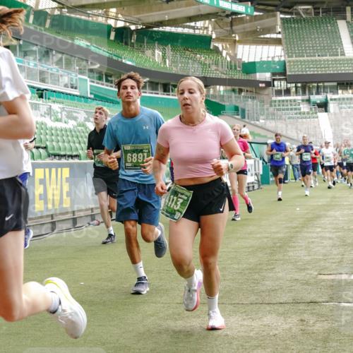 13.09.2026 - 21. swb-Marathon Bremen Michael Burmester http://msf.ph/oto/10427173 13.09.2026 13:02:25 Laufen im Stadion 150, 282, 318, 440, 531, 722, 930, 936, 946, 1006, 1014, 1067, 1163, 1250, 1436, 1448, 1460, 1582, 1611, 1896, 2033, 2047, 2062, 2276, 2292, 2345, 2364, 2370, 2378, 2421, 2491, 2513, 2561, 2627, 2638, 2666, 2668, 2779, 2900, 2987, 3013, 3044, 3114, 3135, 3163, 3164, 3187, 3248, 3258, 3294, 3334, 3372, 3374, 3375, 3392, 3460, 3496, 3526, 3527, 3576, 3585, 3603, 3667, 3721, 3806, 3852, 3893, 3938, 3970, 3983, 4000, 4077, 4133, 4506, 4558 meine-sportfotos.de