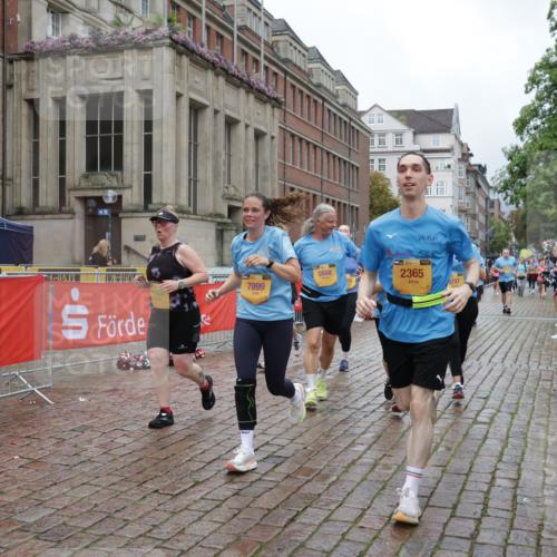 13.09.2026 - Kiel Lauf Yannick Fuchs http://msf.ph/oto/10427199 13.09.2026 11:06:05 Ziel 799, 1111, 1359, 2781, 2782, 3475, 3618, 4392, 4980, 5187, 5229, 5756, 6307, 6823, 7045, 7452, 7942, 8295, 8452, 9016, 9757, 10830, 11218, 11372, 12048, 12133, 12356, 12646, 12647, 2365, 2959, 3352, 3475, 4058, 4148, 4153, 4764, 4979, 5526, 5756, 5888, 5909, 5925, 5954, 6162, 6668, 6823, 7899, 8323, 8498, 8879, 9016, 9279, 9480, 9589, 9747, 10386, 10557, 10599, 11049, 11618, 12012, 12233, 12649, 458, 560, 631, 710, 824, 2179, 3201, 3966, 4095, 4614, 5141, 8163, 8400, 9781 meine-sportfotos.de