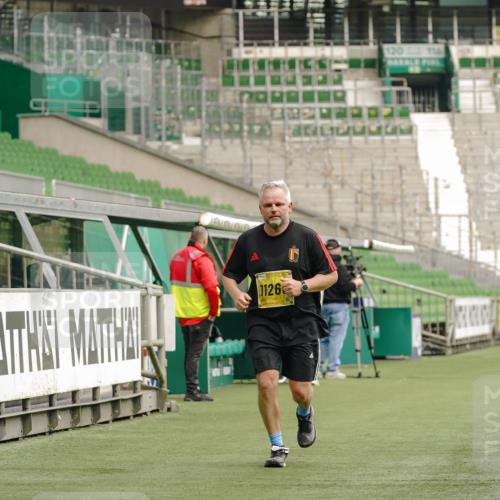 13.09.2026 - 21. swb-Marathon Bremen Michael Burmester http://msf.ph/oto/10427211 13.09.2026 10:51:03 Laufen im Stadion 10533, 10534, 10573, 10627, 10650, 10667, 10710, 10968, 11031, 11195, 11266, 11352, 11496, 11780, 11807, 12377, 12408, 12440, 12535, 10161, 10264, 10292, 10349, 10407, 10440, 10535, 10732, 10789, 10895, 10925, 10933, 10970, 11104, 11262, 11423, 11443, 11457, 11530, 11573, 11579, 11639, 11663, 11698, 12083, 12157, 12340, 12444, 12471, 12472, 12542, 12561 meine-sportfotos.de