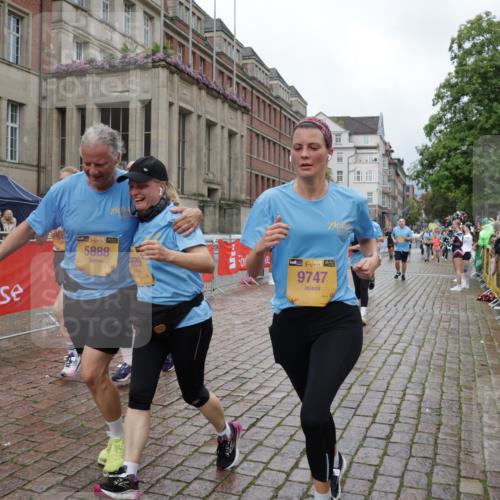 13.09.2026 - Kiel Lauf Yannick Fuchs http://msf.ph/oto/10427223 13.09.2026 11:06:07 Ziel 799, 1111, 1359, 2781, 2782, 3618, 4392, 4980, 5187, 5229, 6307, 7045, 7452, 7942, 8295, 8452, 9757, 10830, 11218, 11372, 12048, 12133, 12356, 12646, 12647, 2365, 2959, 3352, 3475, 4058, 4148, 4153, 4764, 4979, 5526, 5756, 5888, 5925, 5954, 6162, 6668, 6823, 7899, 8323, 8498, 8879, 9016, 9279, 9480, 9589, 9747, 9757, 10386, 10557, 10599, 11049, 11618, 12012, 12233, 12649, 458, 560, 631, 710, 824, 2179, 3201, 3966, 4095, 4614, 5141, 8163, 8400, 9781 meine-sportfotos.de