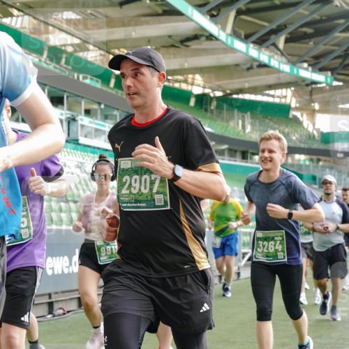 13.09.2026 - 21. swb-Marathon Bremen Michael Burmester http://msf.ph/oto/10427251 13.09.2026 13:25:37 Laufen im Stadion 202, 213, 294, 505, 530, 543, 548, 645, 723, 752, 815, 818, 966, 1283, 1410, 1443, 1459, 1463, 1473, 1487, 1491, 1504, 1515, 1530, 1561, 1618, 1744, 1828, 1830, 1953, 2058, 2059, 2095, 2211, 2267, 2271, 2298, 2308, 2312, 2323, 2354, 2382, 2384, 2483, 2497, 2506, 2508, 2554, 2558, 2571, 2591, 2592, 2644, 2656, 2675, 2752, 2762, 2833, 2878, 2896, 2970, 2981, 3005, 3047, 3062, 3097, 3142, 3172, 3211, 3259, 3298, 3306, 3329, 3359, 3381, 3390, 3433 meine-sportfotos.de