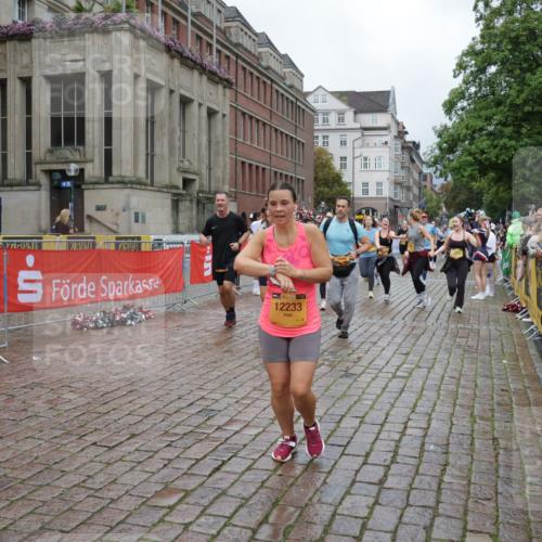 13.09.2026 - Kiel Lauf Yannick Fuchs http://msf.ph/oto/10427288 13.09.2026 11:06:17 Ziel 458, 631, 710, 824, 2179, 3201, 3966, 4095, 5403, 5435, 6124, 6125, 6754, 8163, 8299, 8400, 8429, 9781, 10143, 10329, 10537, 10841, 11028, 11029, 12686, 799, 1111, 1359, 2781, 2782, 2959, 3475, 3618, 4058, 4148, 4153, 4392, 4764, 4980, 5187, 5229, 5526, 5756, 5925, 6307, 6668, 6823, 7045, 7452, 7942, 8295, 8323, 8452, 8498, 8879, 9016, 9279, 9757, 10386, 10557, 10830, 11049, 11218, 11372, 12048, 12133, 12233, 12356, 12646, 12647, 12649, 219, 560, 4614, 5141 meine-sportfotos.de