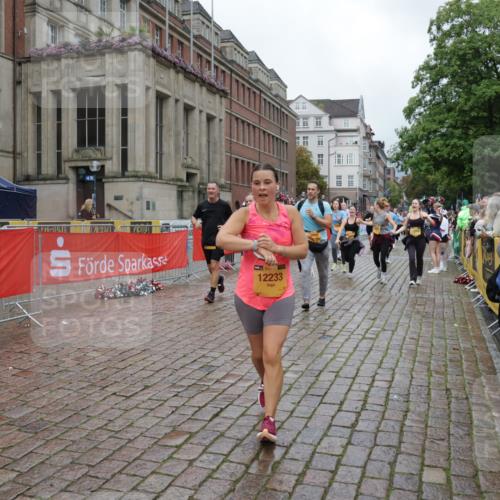 13.09.2026 - Kiel Lauf Yannick Fuchs http://msf.ph/oto/10427291 13.09.2026 11:06:17 Ziel 458, 631, 710, 824, 2179, 3201, 3966, 4095, 5403, 5435, 6124, 6125, 6754, 8163, 8299, 8400, 8429, 9781, 10143, 10329, 10537, 10841, 11028, 11029, 12686, 799, 1111, 1359, 2781, 2782, 2959, 3475, 3618, 4058, 4148, 4153, 4392, 4764, 4980, 5187, 5229, 5526, 5756, 5925, 6307, 6668, 6823, 7045, 7452, 7942, 8295, 8323, 8452, 8498, 8879, 9016, 9279, 9757, 10386, 10557, 10830, 11049, 11218, 11372, 12048, 12133, 12233, 12356, 12646, 12647, 12649, 219, 560, 4614, 5141 meine-sportfotos.de