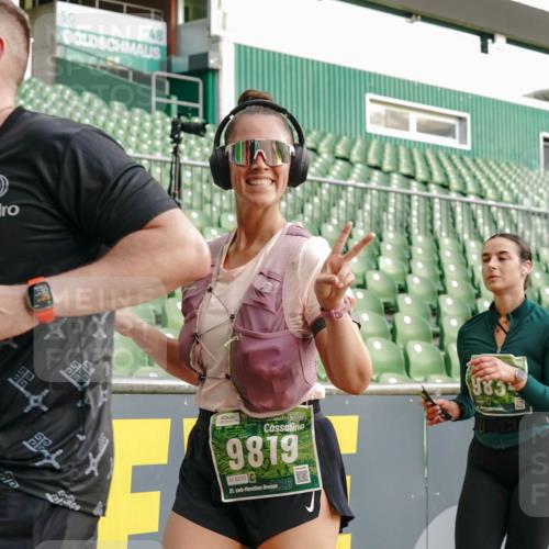 13.09.2026 - 21. swb-Marathon Bremen Michael Burmester http://msf.ph/oto/10427296 13.09.2026 13:25:40 Laufen im Stadion 202, 213, 294, 505, 530, 543, 548, 645, 723, 752, 815, 818, 966, 1283, 1410, 1443, 1459, 1463, 1473, 1487, 1491, 1504, 1515, 1530, 1561, 1618, 1744, 1828, 1830, 1953, 2058, 2059, 2095, 2211, 2267, 2271, 2298, 2308, 2312, 2323, 2354, 2382, 2384, 2483, 2497, 2506, 2508, 2554, 2558, 2591, 2592, 2644, 2656, 2675, 2752, 2762, 2817, 2833, 2878, 2896, 2970, 2981, 3005, 3047, 3062, 3097, 3142, 3172, 3211, 3259, 3298, 3306, 3329, 3359, 3381, 3390, 3433, 3629 meine-sportfotos.de