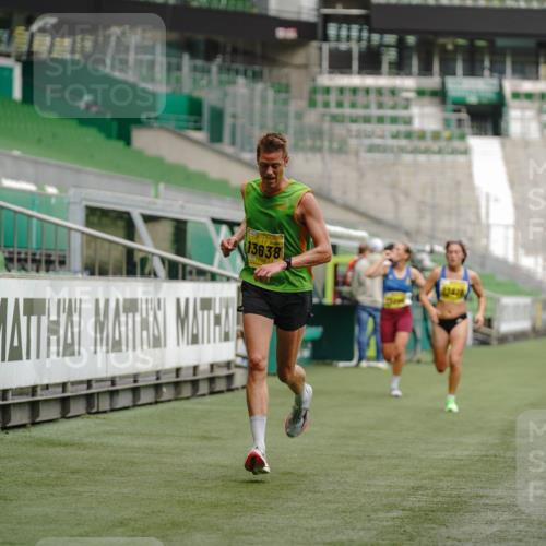 13.09.2026 - 21. swb-Marathon Bremen Michael Burmester http://msf.ph/oto/10427305 13.09.2026 10:18:04 Laufen im Stadion 12457, 12458, 13504, 13510, 13517, 13522, 13533, 13536, 13542, 13543, 13554, 13561, 13564, 13569, 13571, 13572, 13573, 13576, 13579, 13582, 13599, 13602, 13603, 13604, 13618, 13623, 13630, 13632, 13638, 13639, 13643, 13525 meine-sportfotos.de