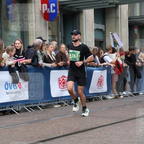 13.09.2026 - 21. swb-Marathon Bremen Strokosch-Dieckow http://msf.ph/oto/10427310 13.09.2026 13:07:09 Ziel 819, 1863, 2135, 2706, 3043, 3118, 4743, 4808, 5570, 5976, 7803, 8060, 8098, 8467, 8611, 8980, 9035, 749, 1540, 1863, 3127, 3794, 3973, 4574, 6053, 7636, 7876, 8888, 9708, 9927 meine-sportfotos.de