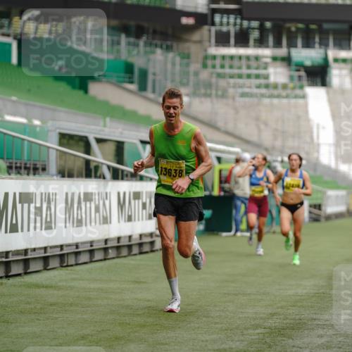 13.09.2026 - 21. swb-Marathon Bremen Michael Burmester http://msf.ph/oto/10427318 13.09.2026 10:18:04 Laufen im Stadion 12457, 12458, 13504, 13510, 13517, 13522, 13533, 13536, 13542, 13543, 13554, 13561, 13564, 13569, 13571, 13572, 13573, 13576, 13579, 13582, 13599, 13602, 13603, 13604, 13618, 13623, 13630, 13632, 13638, 13639, 13643, 13525 meine-sportfotos.de