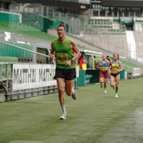 13.09.2026 - 21. swb-Marathon Bremen Michael Burmester http://msf.ph/oto/10427331 13.09.2026 10:18:05 Laufen im Stadion 12457, 12458, 13504, 13510, 13517, 13522, 13533, 13534, 13536, 13542, 13543, 13554, 13561, 13564, 13569, 13571, 13572, 13573, 13576, 13579, 13582, 13599, 13602, 13603, 13604, 13618, 13623, 13630, 13632, 13638, 13639, 13643, 13525 meine-sportfotos.de