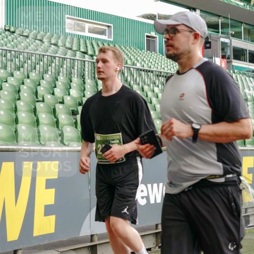 13.09.2026 - 21. swb-Marathon Bremen Michael Burmester http://msf.ph/oto/10427332 13.09.2026 13:25:41 Laufen im Stadion 202, 213, 294, 505, 530, 543, 548, 645, 723, 752, 815, 818, 966, 1283, 1410, 1443, 1459, 1463, 1473, 1487, 1491, 1504, 1515, 1530, 1561, 1618, 1744, 1828, 1830, 1953, 2058, 2059, 2095, 2211, 2267, 2271, 2298, 2308, 2312, 2323, 2354, 2382, 2384, 2483, 2497, 2506, 2508, 2554, 2558, 2576, 2591, 2592, 2644, 2656, 2675, 2752, 2762, 2817, 2833, 2878, 2896, 2970, 2981, 3005, 3047, 3062, 3097, 3142, 3172, 3211, 3259, 3298, 3306, 3329, 3359, 3381, 3390, 3433, 3629 meine-sportfotos.de