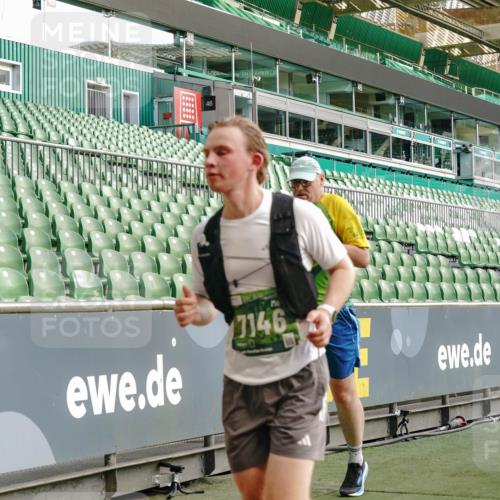13.09.2026 - 21. swb-Marathon Bremen Michael Burmester http://msf.ph/oto/10427340 13.09.2026 13:25:41 Laufen im Stadion 202, 213, 294, 505, 530, 543, 548, 645, 723, 752, 815, 818, 966, 1283, 1410, 1443, 1459, 1463, 1473, 1487, 1491, 1504, 1515, 1530, 1561, 1618, 1744, 1828, 1830, 1953, 2058, 2059, 2095, 2211, 2267, 2271, 2298, 2308, 2312, 2323, 2354, 2382, 2384, 2483, 2497, 2506, 2508, 2554, 2558, 2576, 2591, 2592, 2644, 2656, 2675, 2752, 2762, 2817, 2833, 2878, 2896, 2970, 2981, 3005, 3047, 3062, 3097, 3142, 3172, 3211, 3259, 3298, 3306, 3329, 3359, 3381, 3390, 3433, 3629 meine-sportfotos.de