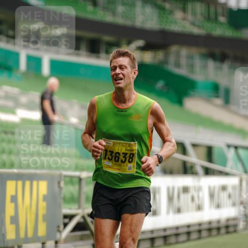 13.09.2026 - 21. swb-Marathon Bremen Michael Burmester http://msf.ph/oto/10427358 13.09.2026 10:18:06 Laufen im Stadion 12457, 12458, 13504, 13510, 13517, 13522, 13533, 13534, 13536, 13542, 13543, 13554, 13561, 13564, 13569, 13571, 13572, 13573, 13576, 13579, 13582, 13599, 13602, 13603, 13604, 13618, 13623, 13630, 13632, 13638, 13639, 13643, 13525 meine-sportfotos.de