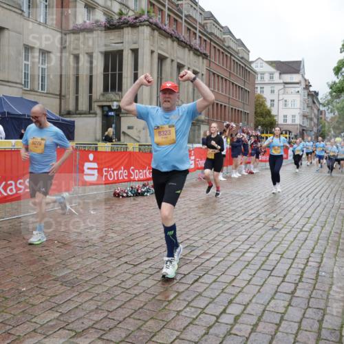 13.09.2026 - Kiel Lauf Yannick Fuchs http://msf.ph/oto/10427361 13.09.2026 11:06:22 Ziel 458, 560, 631, 710, 824, 2179, 3201, 3966, 4095, 4614, 5141, 5403, 5435, 6124, 6125, 6754, 8163, 8299, 8400, 8429, 9781, 10143, 10329, 10497, 10537, 10545, 10841, 11028, 11029, 11900, 12195, 12686, 799, 1111, 1359, 2781, 2782, 3475, 3618, 4058, 4392, 4980, 5187, 5229, 5756, 5925, 6307, 6823, 7045, 7452, 7942, 8295, 8323, 8452, 8879, 9016, 9279, 9757, 10830, 11218, 11372, 12048, 12133, 12356, 12646, 12647, 12649, 219 meine-sportfotos.de