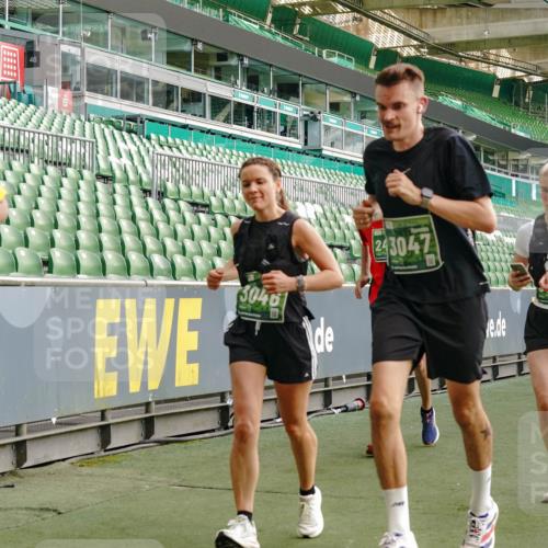 13.09.2026 - 21. swb-Marathon Bremen Michael Burmester http://msf.ph/oto/10427386 13.09.2026 13:25:42 Laufen im Stadion 202, 213, 294, 505, 530, 543, 548, 645, 723, 815, 818, 966, 1283, 1410, 1443, 1459, 1463, 1473, 1487, 1491, 1504, 1515, 1530, 1561, 1618, 1744, 1828, 1830, 1953, 2058, 2059, 2095, 2211, 2267, 2271, 2298, 2308, 2312, 2323, 2354, 2382, 2384, 2483, 2497, 2506, 2508, 2554, 2558, 2576, 2591, 2592, 2644, 2656, 2675, 2752, 2762, 2817, 2833, 2878, 2896, 2970, 2981, 3005, 3047, 3062, 3097, 3142, 3172, 3211, 3259, 3298, 3306, 3329, 3359, 3381, 3390, 3433, 3629 meine-sportfotos.de