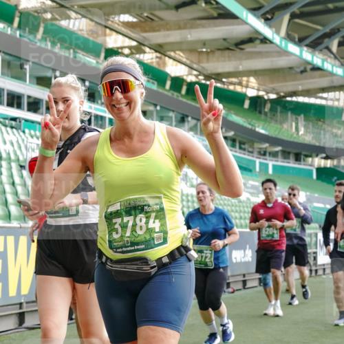 13.09.2026 - 21. swb-Marathon Bremen Michael Burmester http://msf.ph/oto/10427427 13.09.2026 13:25:44 Laufen im Stadion 202, 213, 294, 505, 530, 543, 548, 645, 723, 815, 818, 966, 1077, 1283, 1410, 1443, 1459, 1463, 1473, 1487, 1491, 1504, 1515, 1530, 1561, 1618, 1744, 1828, 1830, 1953, 2058, 2059, 2095, 2211, 2267, 2271, 2298, 2308, 2312, 2323, 2354, 2382, 2384, 2497, 2506, 2508, 2554, 2558, 2576, 2591, 2592, 2644, 2656, 2675, 2752, 2762, 2817, 2833, 2878, 2896, 2970, 2981, 3005, 3047, 3062, 3097, 3142, 3172, 3211, 3259, 3298, 3306, 3329, 3359, 3381, 3390, 3433, 3629 meine-sportfotos.de