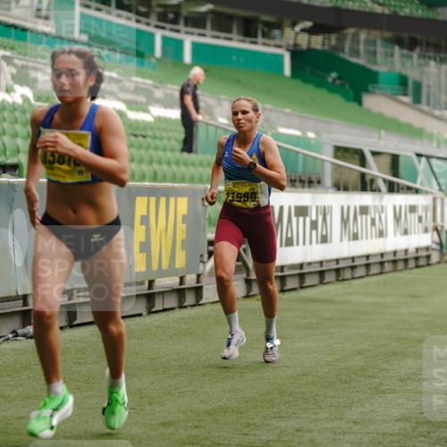 13.09.2026 - 21. swb-Marathon Bremen Michael Burmester http://msf.ph/oto/10427433 13.09.2026 10:18:10 Laufen im Stadion 12457, 12458, 13504, 13510, 13517, 13522, 13533, 13534, 13536, 13542, 13543, 13554, 13561, 13564, 13569, 13571, 13572, 13573, 13576, 13579, 13582, 13599, 13602, 13603, 13604, 13618, 13623, 13630, 13632, 13638, 13639, 13643, 13525, 13627 meine-sportfotos.de