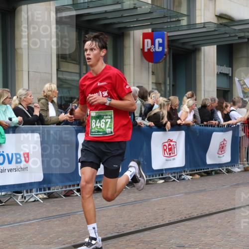 13.09.2026 - 21. swb-Marathon Bremen Strokosch-Dieckow http://msf.ph/oto/10427453 13.09.2026 13:07:19 Ziel 819, 969, 2135, 2706, 4743, 4852, 4990, 5570, 5976, 7558, 7803, 8060, 8098, 8467, 8611, 8737, 9035, 9356, 1540, 1863, 3043, 3118, 3794, 3973, 4743, 4808, 6053, 7636, 7876, 8980, 9708, 9927 meine-sportfotos.de