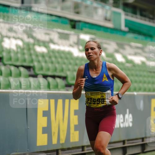 13.09.2026 - 21. swb-Marathon Bremen Michael Burmester http://msf.ph/oto/10427459 13.09.2026 10:18:11 Laufen im Stadion 12457, 12458, 13504, 13510, 13517, 13522, 13533, 13534, 13536, 13542, 13543, 13554, 13561, 13564, 13569, 13571, 13572, 13573, 13576, 13579, 13582, 13599, 13602, 13603, 13604, 13618, 13623, 13630, 13632, 13638, 13639, 13643, 13525, 13627 meine-sportfotos.de