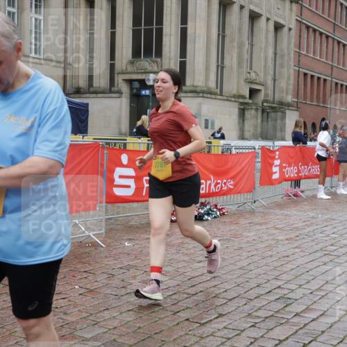 13.09.2026 - Kiel Lauf Yannick Fuchs http://msf.ph/oto/10427513 13.09.2026 11:06:40 Ziel 219, 3712, 4312, 4421, 5565, 7008, 7664, 8704, 9022, 9830, 11559, 12188, 458, 560, 631, 710, 805, 824, 2179, 2781, 2782, 3201, 3966, 4095, 4614, 5141, 5403, 5435, 6124, 6125, 6754, 8163, 8299, 8400, 8429, 9182, 9781, 10143, 10329, 10497, 10537, 10545, 10841, 11028, 11029, 11900, 12195, 12686, 1894, 2041, 3213, 4683, 4945, 6541, 6931, 7145, 7329, 8029, 8822, 8911, 9218, 9467, 9729, 799, 2781, 2782, 7045, 7452, 12048 meine-sportfotos.de