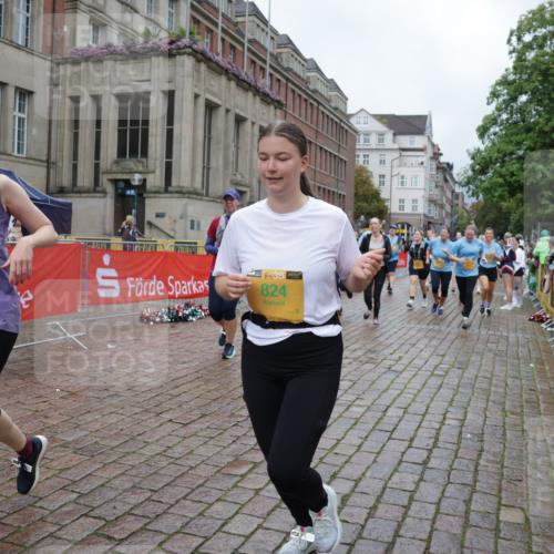 13.09.2026 - Kiel Lauf Yannick Fuchs http://msf.ph/oto/10427569 13.09.2026 11:06:49 Ziel 2041, 3213, 5565, 6931, 7145, 7329, 8029, 8704, 8822, 9467, 9729, 11559, 219, 458, 560, 631, 710, 805, 824, 2179, 3201, 3712, 3966, 4095, 4312, 4421, 4614, 5141, 5403, 5435, 6124, 6125, 6754, 7008, 7664, 8299, 8400, 8429, 9022, 9182, 9781, 9830, 10143, 10329, 10497, 10537, 10545, 10841, 11900, 12188, 12195, 1294, 1894, 3004, 3401, 4683, 4945, 5527, 6541, 6734, 7741, 8911, 9218, 10591, 10977, 824, 3966, 8163, 8400, 9781 meine-sportfotos.de