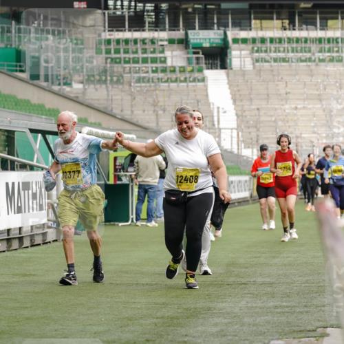 13.09.2026 - 21. swb-Marathon Bremen Michael Burmester http://msf.ph/oto/10427573 13.09.2026 10:52:00 Laufen im Stadion 10317, 10387, 10533, 10534, 10573, 10650, 10967, 10968, 11017, 11025, 11161, 11195, 11341, 11352, 11444, 11496, 11538, 11807, 12377, 12408, 12535, 12546, 10264, 10292, 10407, 10413, 10440, 10732, 10754, 10789, 10925, 11104, 11254, 11262, 11423, 11443, 11541, 11663, 11698, 11851, 11942, 11980, 12083, 12157, 12340, 12444, 12471, 12472, 12542, 12561 meine-sportfotos.de