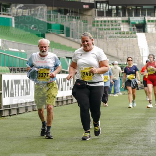 13.09.2026 - 21. swb-Marathon Bremen Michael Burmester http://msf.ph/oto/10427587 13.09.2026 10:52:03 Laufen im Stadion 10317, 10387, 10533, 10534, 10573, 10650, 10967, 10968, 11017, 11025, 11161, 11195, 11341, 11352, 11444, 11496, 11538, 11807, 12377, 12408, 12535, 12546, 10264, 10292, 10407, 10413, 10440, 10732, 10754, 10789, 10925, 11104, 11254, 11262, 11423, 11443, 11541, 11663, 11698, 11851, 11942, 11980, 12083, 12340, 12444, 12471, 12472, 12542, 12561 meine-sportfotos.de