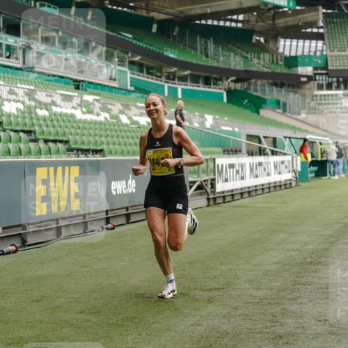 13.09.2026 - 21. swb-Marathon Bremen Michael Burmester http://msf.ph/oto/10427732 13.09.2026 10:18:37 Laufen im Stadion 10475, 11481, 11652, 12457, 12458, 13504, 13522, 13533, 13534, 13536, 13541, 13543, 13550, 13554, 13561, 13564, 13569, 13571, 13572, 13573, 13576, 13581, 13582, 13599, 13602, 13603, 13604, 13618, 13622, 13630, 13632, 13638, 13639, 13643, 13525, 13627 meine-sportfotos.de