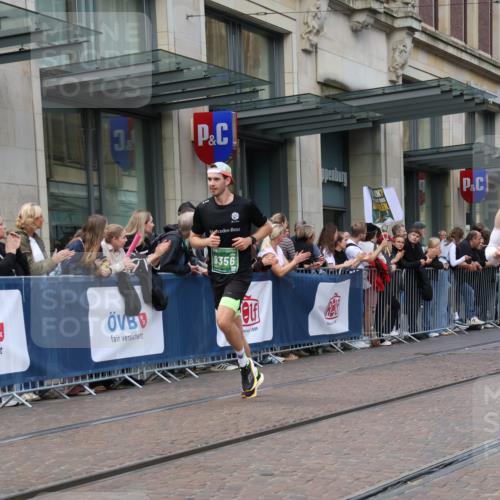 13.09.2026 - 21. swb-Marathon Bremen Strokosch-Dieckow http://msf.ph/oto/10427740 13.09.2026 13:07:31 Ziel 969, 2135, 4732, 4852, 4990, 5570, 5976, 7558, 8611, 8737, 9035, 9356, 13160, 819, 1863, 2135, 2706, 3043, 3118, 4743, 4808, 7636, 7803, 7876, 8060, 8098, 8467, 8980, 9927 meine-sportfotos.de