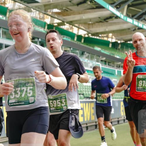 13.09.2026 - 21. swb-Marathon Bremen Michael Burmester http://msf.ph/oto/10427795 13.09.2026 13:02:42 Laufen im Stadion 150, 282, 531, 596, 722, 762, 930, 936, 940, 946, 1006, 1014, 1067, 1163, 1250, 1436, 1448, 1458, 1460, 1582, 1611, 1896, 2033, 2047, 2062, 2276, 2292, 2345, 2364, 2378, 2421, 2434, 2513, 2625, 2638, 2666, 2668, 2779, 2900, 2934, 2987, 3013, 3044, 3114, 3135, 3163, 3164, 3187, 3248, 3258, 3294, 3334, 3360, 3372, 3374, 3392, 3460, 3496, 3510, 3526, 3527, 3576, 3585, 3597, 3603, 3667, 3721, 3806, 3846, 3852, 3859, 3893, 3938, 3970, 3983, 4000, 4077, 4133, 4506, 4558 meine-sportfotos.de