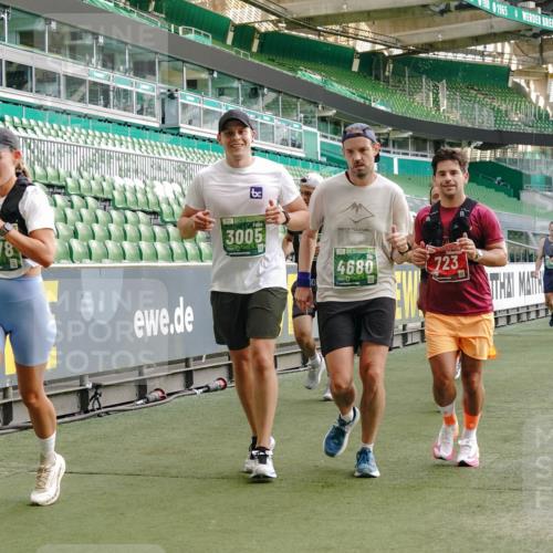 13.09.2026 - 21. swb-Marathon Bremen Michael Burmester http://msf.ph/oto/10427797 13.09.2026 13:25:58 Laufen im Stadion 202, 213, 294, 390, 505, 530, 543, 645, 723, 815, 818, 833, 966, 1077, 1283, 1410, 1443, 1459, 1473, 1487, 1491, 1504, 1515, 1530, 1561, 1618, 1744, 1828, 1830, 1953, 2058, 2059, 2211, 2267, 2271, 2273, 2298, 2308, 2354, 2382, 2384, 2428, 2497, 2506, 2508, 2554, 2558, 2576, 2582, 2591, 2592, 2644, 2656, 2675, 2752, 2762, 2817, 2833, 2878, 2896, 2965, 2970, 2981, 3005, 3047, 3062, 3084, 3097, 3142, 3172, 3211, 3259, 3306, 3329, 3359, 3390, 3433, 3629 meine-sportfotos.de