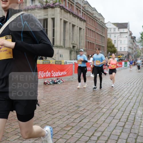 13.09.2026 - Kiel Lauf Yannick Fuchs http://msf.ph/oto/10427800 13.09.2026 11:07:12 Ziel 102, 583, 1294, 2305, 3004, 3401, 5527, 6265, 6726, 6734, 7741, 9125, 10762, 10977, 11481, 12412, 1894, 2041, 3213, 3401, 4312, 4683, 4945, 5565, 6541, 6931, 7145, 7329, 7664, 7741, 8029, 8704, 8822, 8911, 9218, 9467, 9729, 10591, 11559, 733, 885, 1344, 1587, 1601, 4214, 5123, 5561, 5901, 6380, 10924, 11443, 12184, 219, 3712, 4312, 4421, 5565, 7008, 7664, 8704, 9022, 9830, 11559, 12188 meine-sportfotos.de