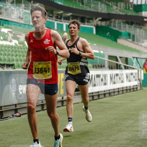13.09.2026 - 21. swb-Marathon Bremen Michael Burmester http://msf.ph/oto/10427801 13.09.2026 10:18:45 Laufen im Stadion 10366, 10475, 11481, 11652, 12457, 12458, 13504, 13522, 13530, 13533, 13534, 13536, 13541, 13543, 13550, 13554, 13561, 13564, 13569, 13571, 13572, 13573, 13581, 13582, 13599, 13602, 13603, 13604, 13618, 13622, 13630, 13632, 13638, 13639, 13643, 13525, 13627 meine-sportfotos.de