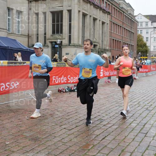 13.09.2026 - Kiel Lauf Yannick Fuchs http://msf.ph/oto/10427813 13.09.2026 11:07:13 Ziel 102, 583, 1294, 2305, 3004, 5527, 5561, 6265, 6726, 6734, 9125, 10762, 10977, 11481, 12412, 1894, 2041, 3213, 3401, 4683, 4945, 5565, 6541, 6931, 7145, 7329, 7741, 8029, 8704, 8822, 8911, 9218, 9467, 9729, 10591, 11559, 733, 885, 1344, 1587, 1601, 4214, 5123, 5901, 6380, 10924, 11443, 12184, 219, 3712, 4312, 4421, 5565, 7008, 7664, 8704, 9022, 9830, 11559, 12188 meine-sportfotos.de
