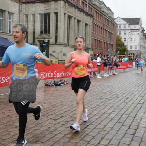 13.09.2026 - Kiel Lauf Yannick Fuchs http://msf.ph/oto/10427819 13.09.2026 11:07:14 Ziel 102, 583, 1294, 2305, 3004, 5527, 5561, 5901, 6265, 6726, 6734, 9125, 10762, 10977, 11481, 12412, 1294, 1894, 2041, 3213, 3401, 4683, 4945, 5527, 5565, 6541, 6931, 7145, 7329, 7741, 8029, 8704, 8822, 8911, 9218, 9467, 9729, 10591, 11559, 733, 885, 1344, 1587, 1601, 2905, 4214, 5123, 5138, 5542, 6380, 7625, 9064, 10924, 11443, 12184, 3712, 4312, 4421, 5565, 7008, 7664, 8704, 9022, 9830, 11559, 12188 meine-sportfotos.de