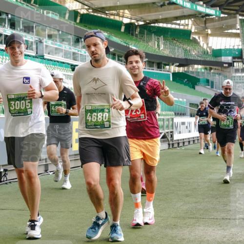 13.09.2026 - 21. swb-Marathon Bremen Michael Burmester http://msf.ph/oto/10427828 13.09.2026 13:25:58 Laufen im Stadion 202, 213, 294, 390, 505, 530, 543, 645, 723, 815, 818, 833, 966, 1077, 1283, 1410, 1443, 1459, 1473, 1487, 1491, 1504, 1515, 1530, 1561, 1618, 1744, 1828, 1830, 1953, 2058, 2059, 2211, 2267, 2271, 2273, 2298, 2308, 2354, 2382, 2384, 2428, 2497, 2506, 2508, 2554, 2558, 2576, 2582, 2591, 2592, 2644, 2656, 2675, 2752, 2762, 2817, 2833, 2878, 2896, 2965, 2970, 2981, 3005, 3047, 3062, 3084, 3097, 3142, 3172, 3211, 3259, 3306, 3329, 3359, 3390, 3433, 3629 meine-sportfotos.de