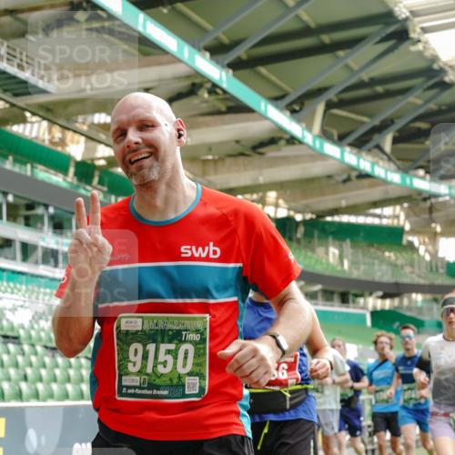 13.09.2026 - 21. swb-Marathon Bremen Michael Burmester http://msf.ph/oto/10427835 13.09.2026 13:02:43 Laufen im Stadion 150, 282, 531, 596, 722, 762, 930, 936, 940, 946, 1006, 1014, 1067, 1163, 1250, 1436, 1448, 1458, 1460, 1582, 1611, 1896, 2033, 2047, 2062, 2276, 2292, 2345, 2364, 2378, 2421, 2434, 2513, 2625, 2638, 2666, 2668, 2779, 2900, 2934, 2987, 3013, 3044, 3114, 3135, 3163, 3164, 3187, 3248, 3258, 3294, 3334, 3360, 3372, 3374, 3392, 3460, 3496, 3510, 3527, 3576, 3585, 3597, 3603, 3667, 3721, 3806, 3846, 3852, 3859, 3893, 3938, 3970, 3983, 4000, 4077, 4133, 4506, 4558 meine-sportfotos.de