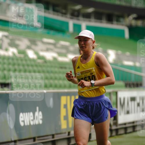 13.09.2026 - 21. swb-Marathon Bremen Michael Burmester http://msf.ph/oto/10427842 13.09.2026 10:18:50 Laufen im Stadion 10366, 10475, 11481, 11652, 12457, 12458, 13504, 13522, 13530, 13533, 13534, 13536, 13541, 13543, 13550, 13554, 13561, 13564, 13569, 13571, 13572, 13573, 13581, 13582, 13599, 13602, 13603, 13604, 13618, 13622, 13630, 13632, 13638, 13639, 13643, 13525, 13627 meine-sportfotos.de