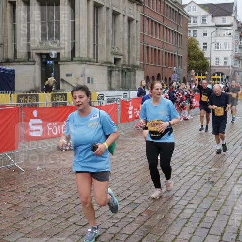 13.09.2026 - Kiel Lauf Yannick Fuchs http://msf.ph/oto/10427843 13.09.2026 11:07:20 Ziel 102, 583, 733, 2305, 4214, 5123, 5561, 5901, 6265, 6726, 9125, 10762, 10924, 11443, 11481, 12412, 1294, 1894, 2041, 3004, 3213, 3401, 4683, 4945, 5527, 6541, 6734, 6931, 7145, 7329, 7741, 8029, 8822, 8911, 9218, 9467, 9729, 10591, 10977, 11481, 356, 660, 885, 1344, 1587, 1601, 1637, 2905, 2940, 4983, 5095, 5138, 5139, 5542, 5554, 5638, 6380, 6690, 7625, 9064, 9604, 10873, 11015, 12184, 12267, 12706, 3213, 5565, 7145, 8029, 8704, 8822, 11559 meine-sportfotos.de